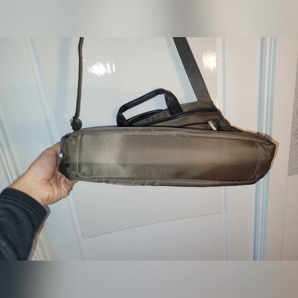 Bugatti soft bag - Picture 12 of 13